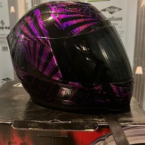 Women’s Icon Helmet.